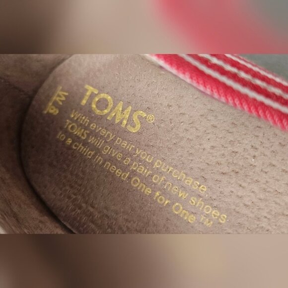 TOMS Red Striped Wedge Shoes - Picture 10 of 11